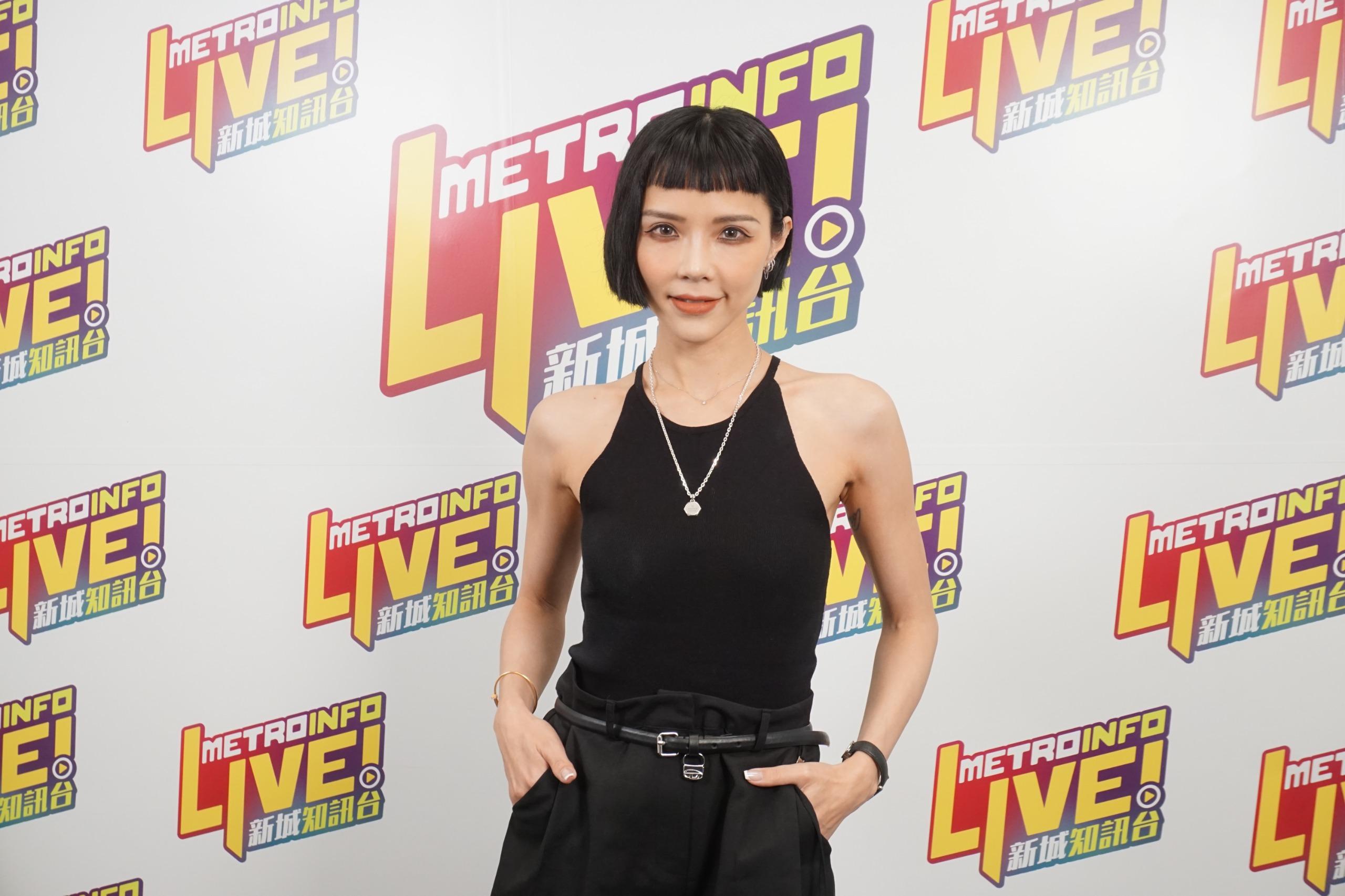 小明指17歲前曾聽到靈體玩耍