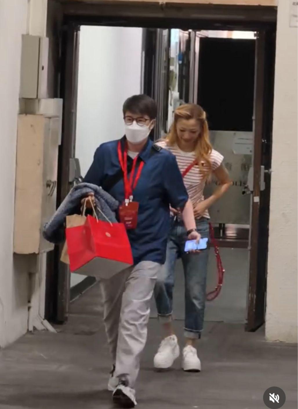 鄭秀文連續兩晚低調現身紅館。