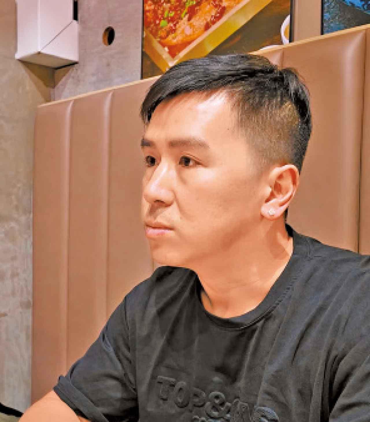 老闆指去茶餐廳食早餐不用看餐牌,皆因九成香港人都選沙爹牛肉麵。