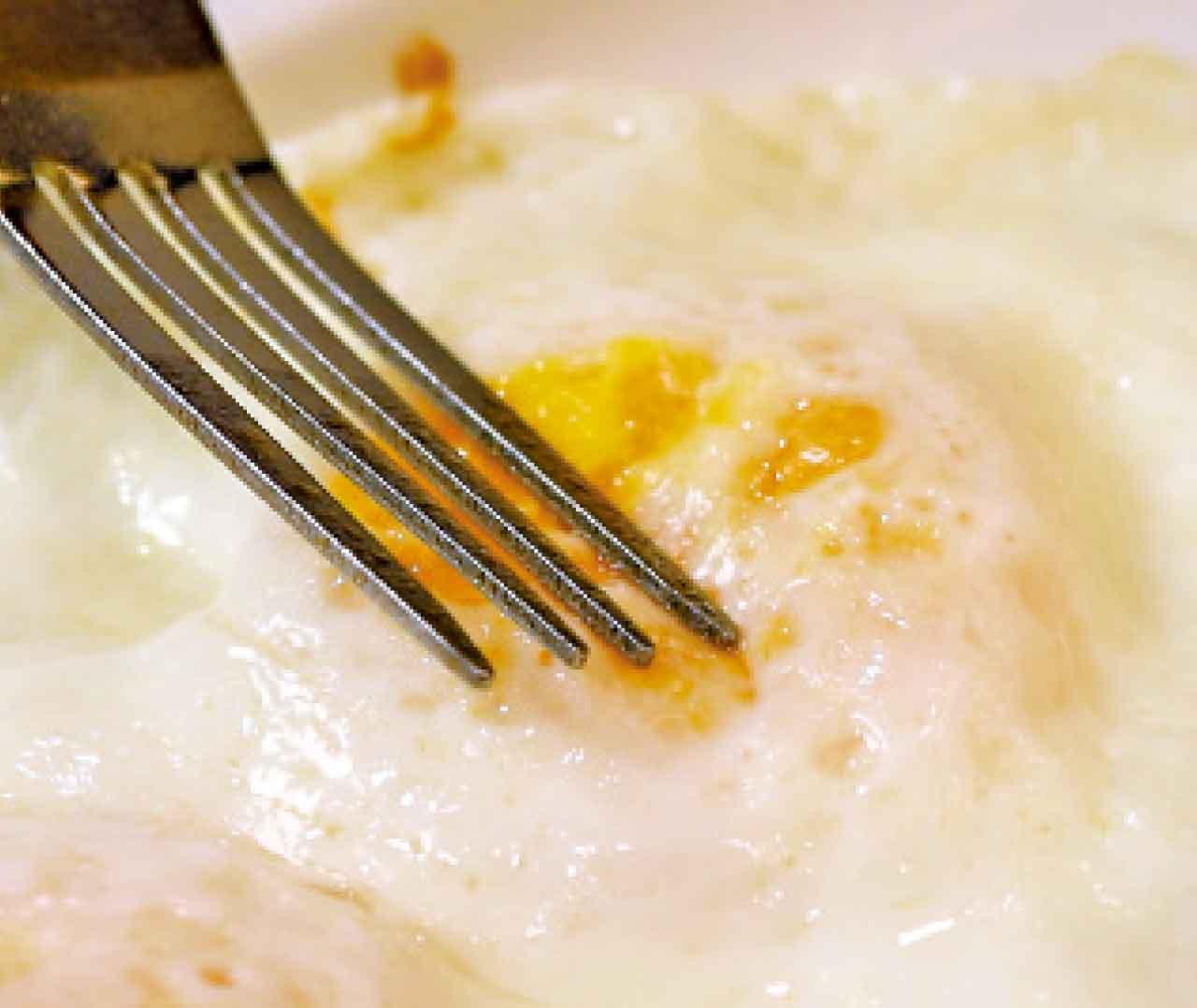 煎雙蛋半熟流心。