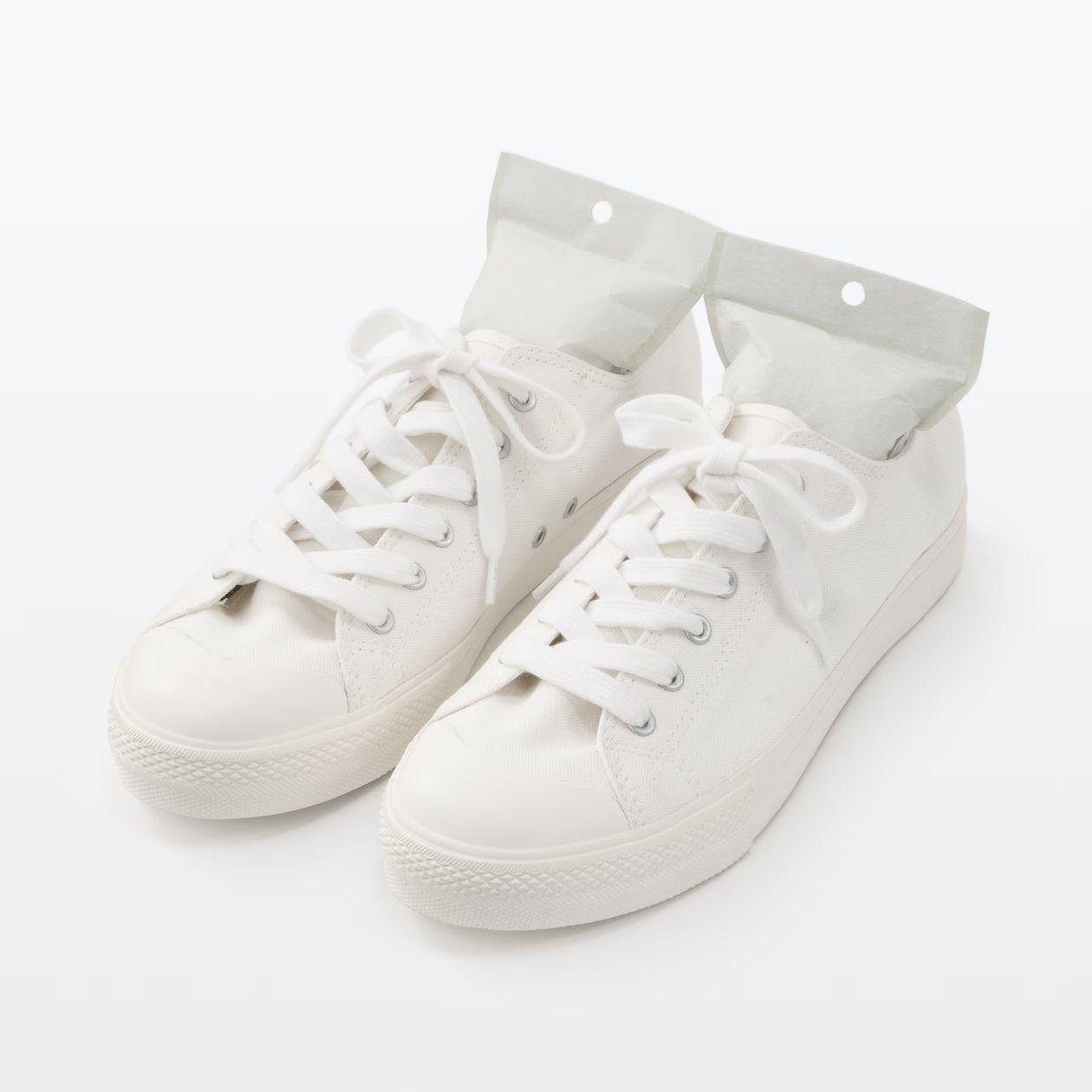 可重複使用除濕消臭劑 990円