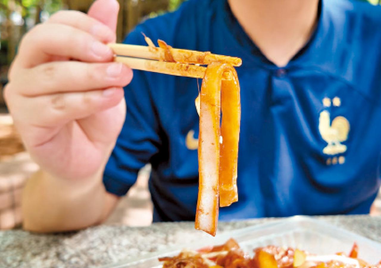 維港冰室 乾炒牛河