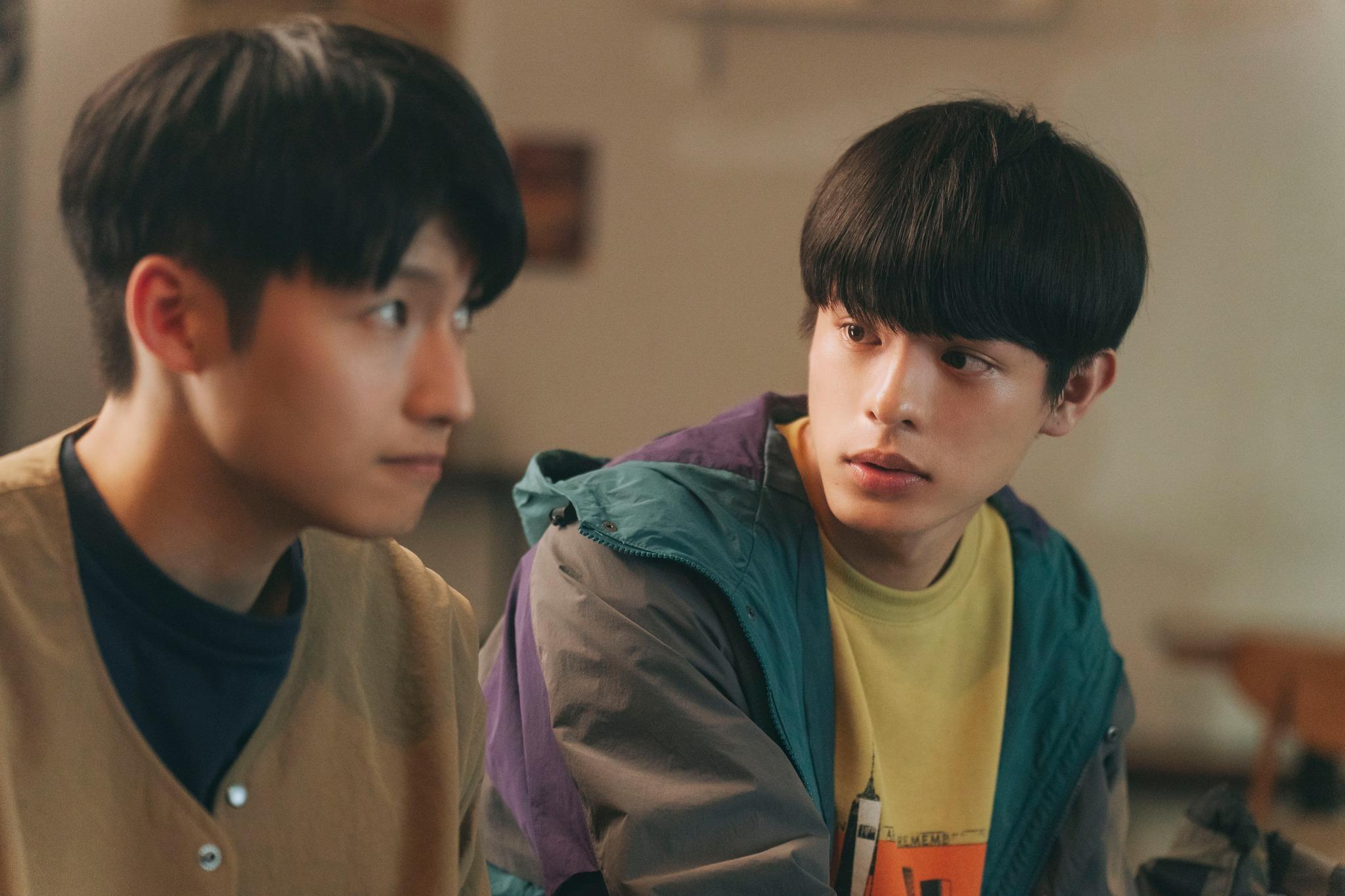 邱以太主演的BL劇《整個世界,只有你連上了我》即將推出。