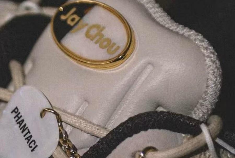 另一款淺色剛曝光的Phantaci x Nike Air Max 95,,亦搭配了結他pick裝飾。