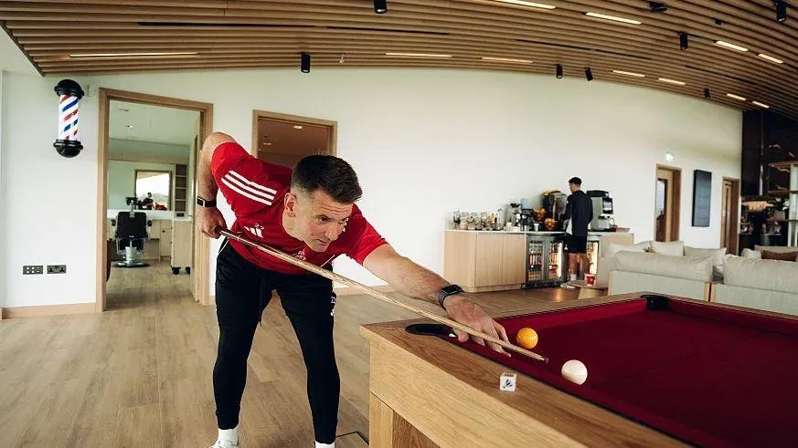 英超|曼聯卡靈頓訓練基地(Carrington Training Centre)設桌球枱。(美聯社)