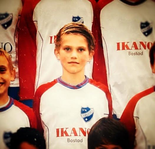 瑞典前鋒基奧基利斯(Viktor Gyokeres)曾效力IFK Aspudden-Tellus 。