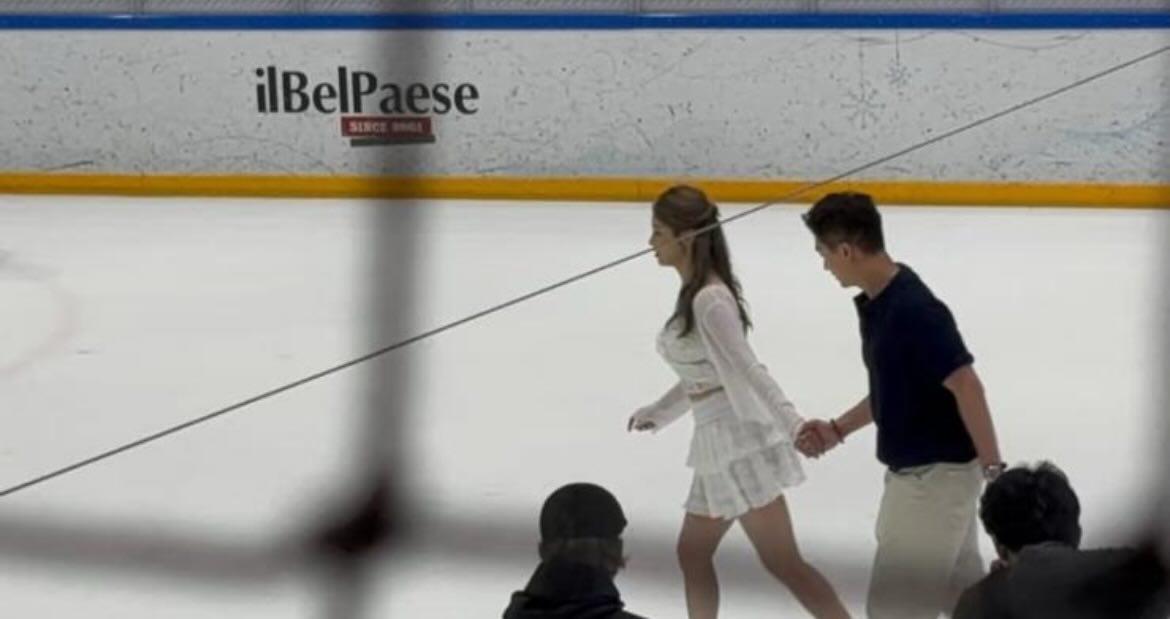 葉蒨文、曾展望被拍到在溜冰場手拖手。