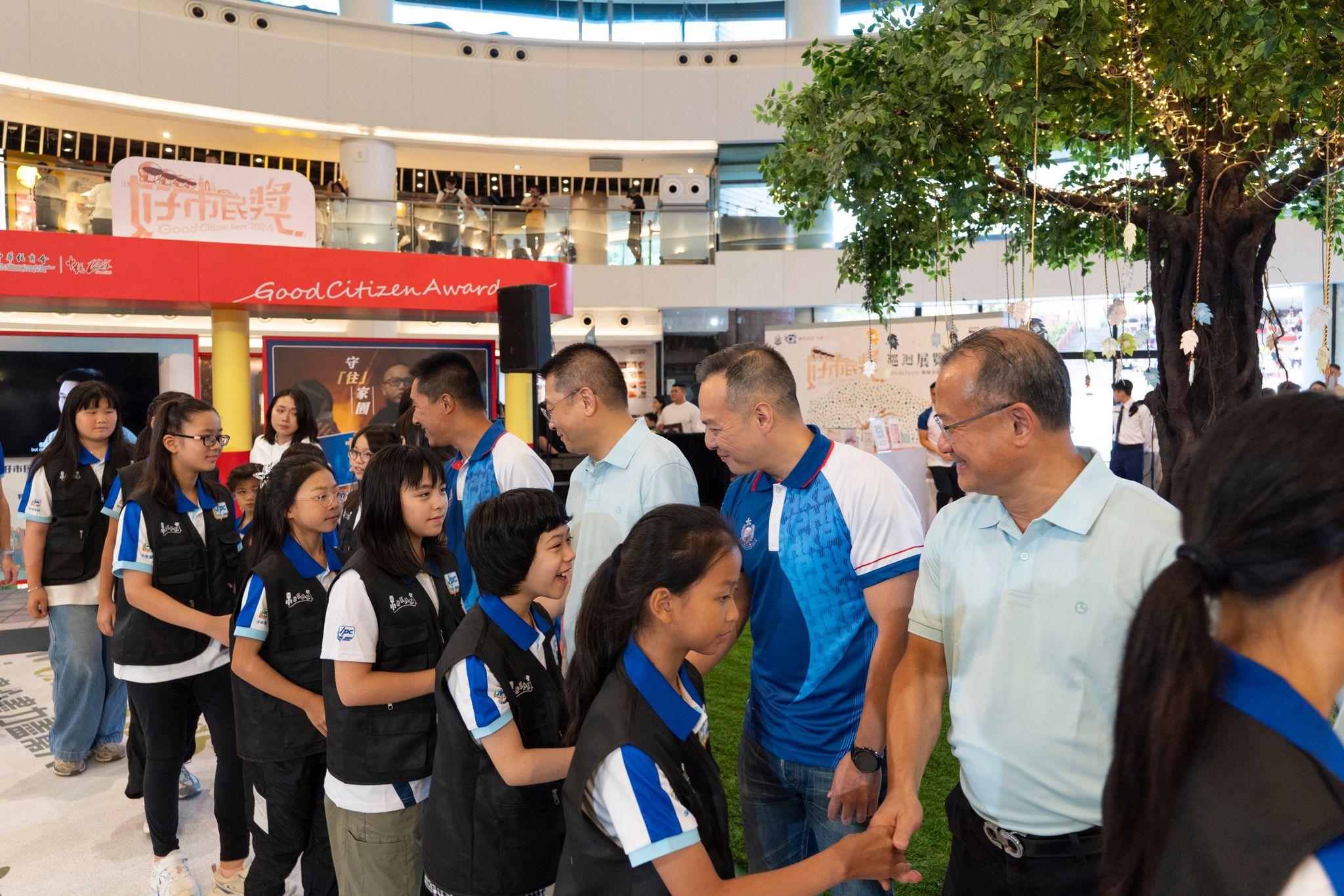 「好市民獎巡迴展覽」第二站沙田舉行,展示好市民故事。(香港警察Facebook)