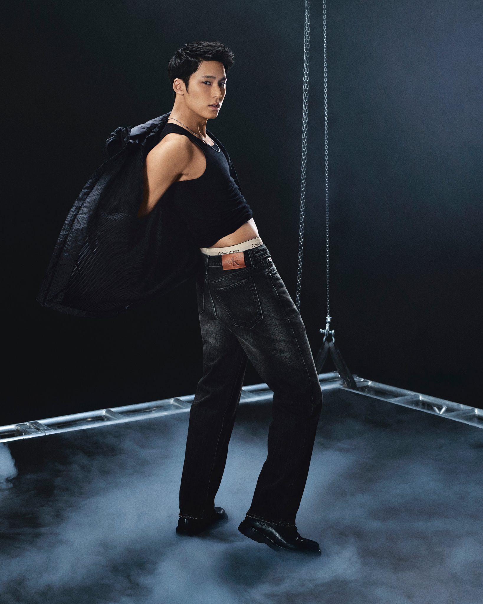 金珉奎為Calvin Klein再拍新廣告。