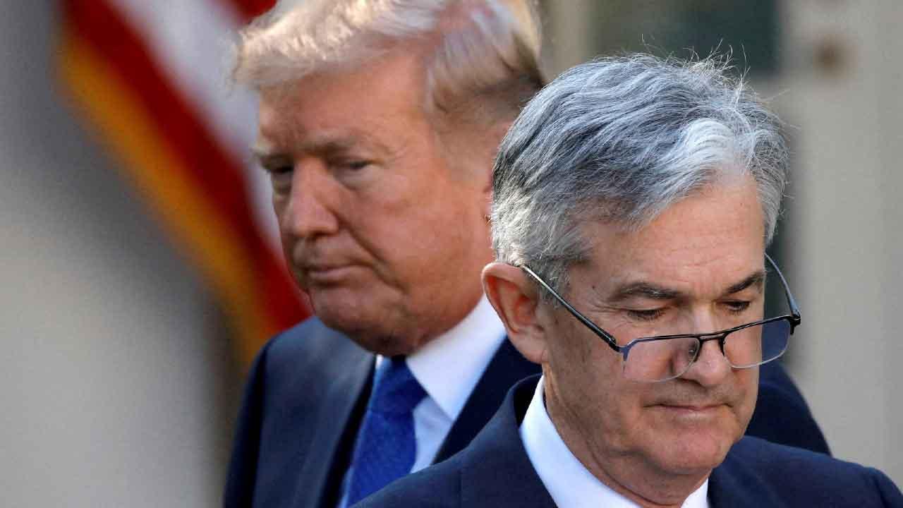 美國總統特朗普在減息議題上與鮑威爾存在嚴重分歧,有言特朗普想開除鮑威爾。(資料圖片)