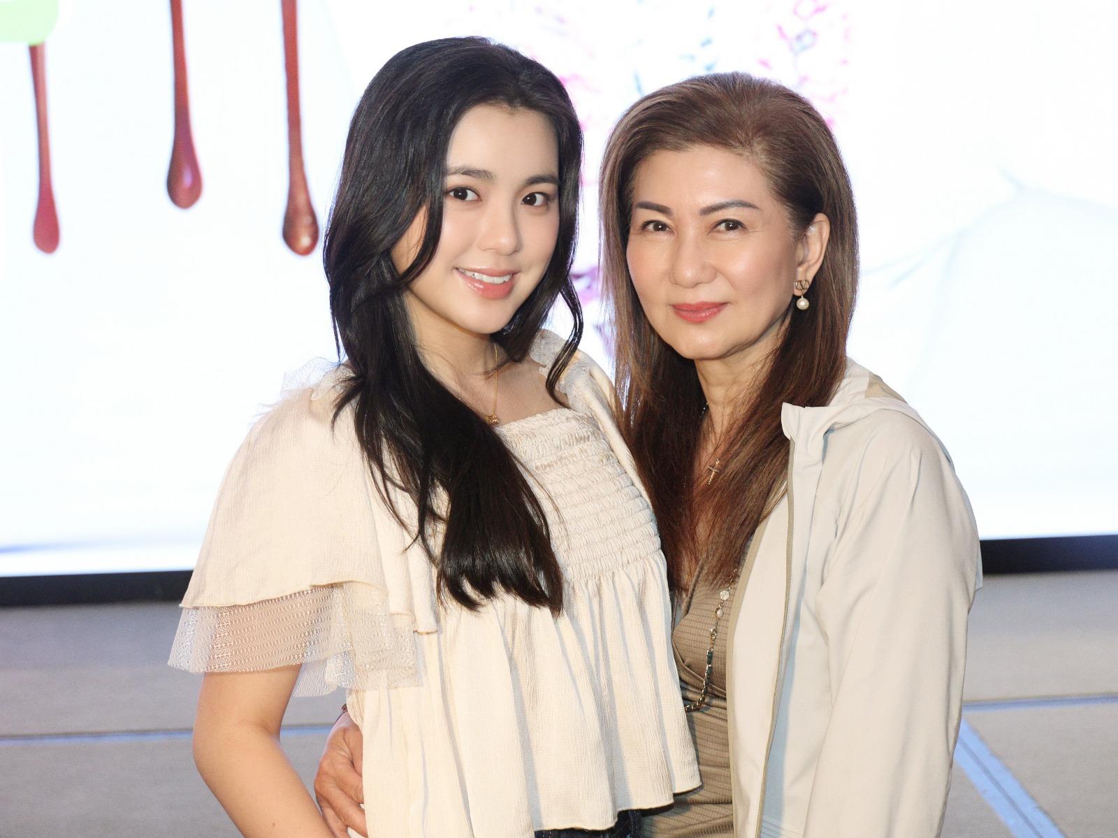 樂易玲非常愛鍚Chantel,她與fans gathering亦親身撐場。