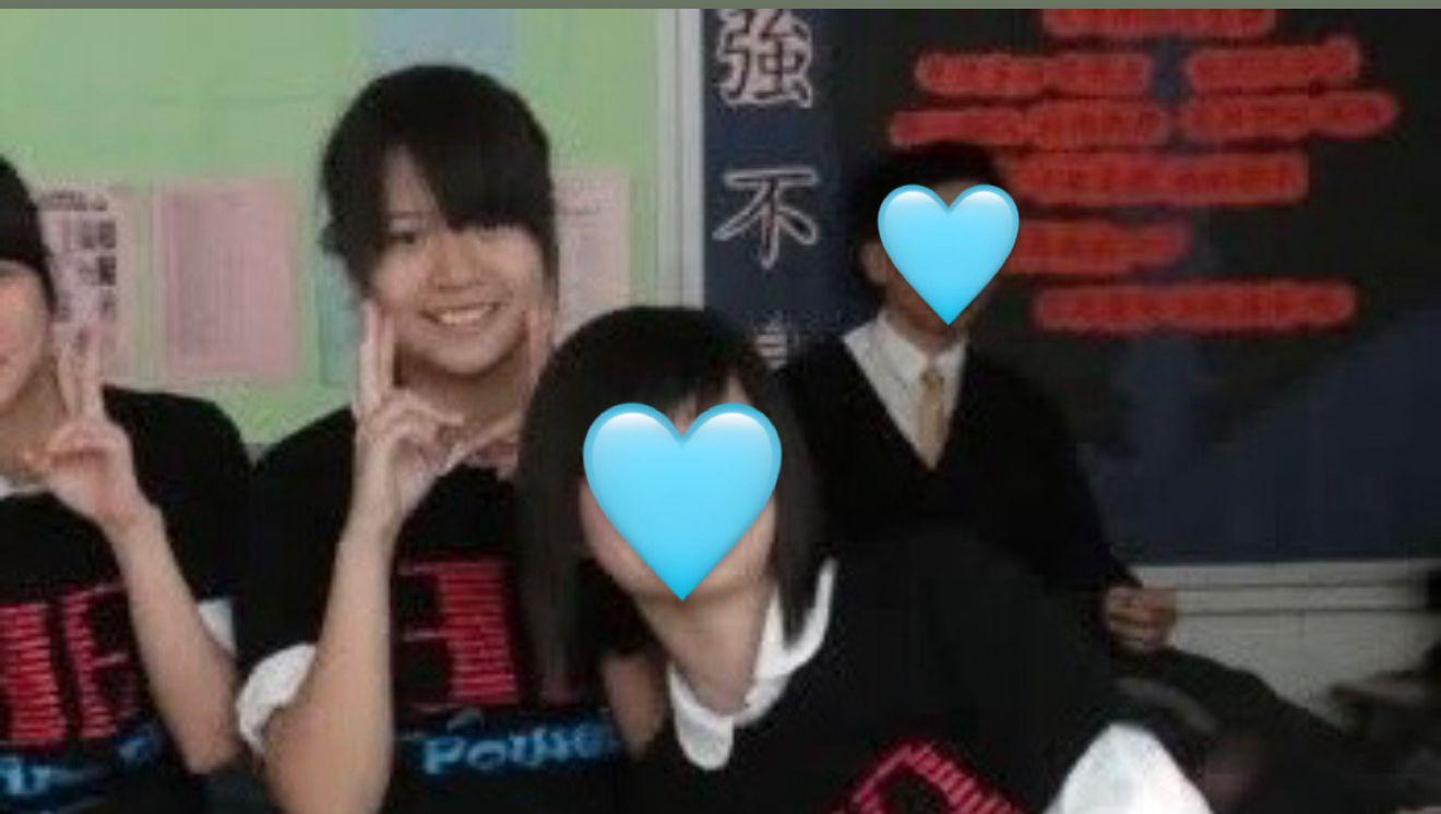 梁敏巧真學生Look。