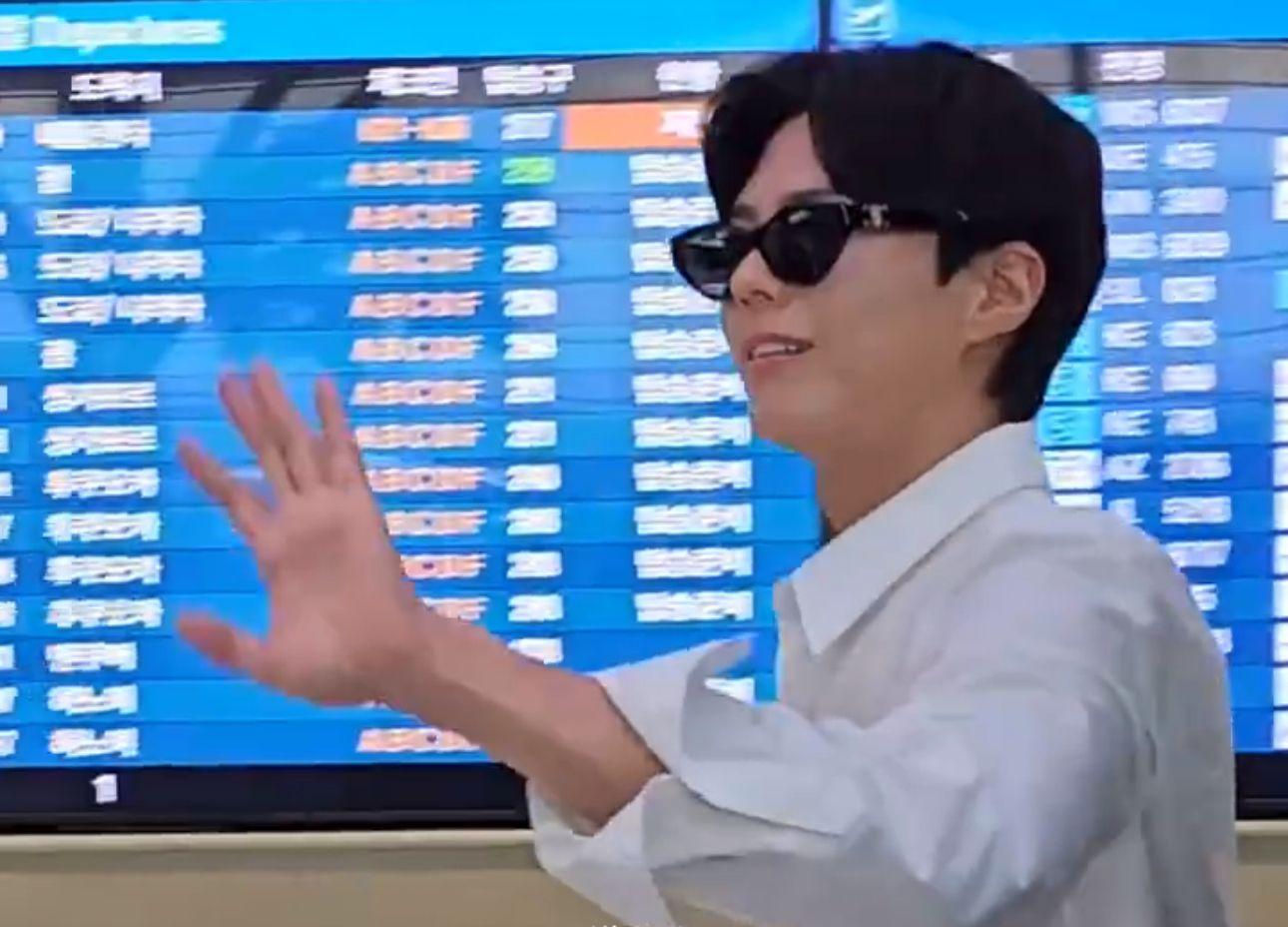 台韓男神齊襲港 許光漢現身中環 朴寶劍相隔6年今日抵港見fans