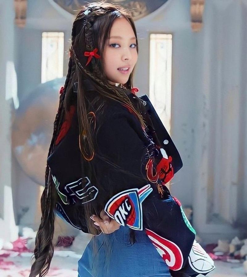 Jennie入圍作品《like JENNIE》亦是代表作之一。