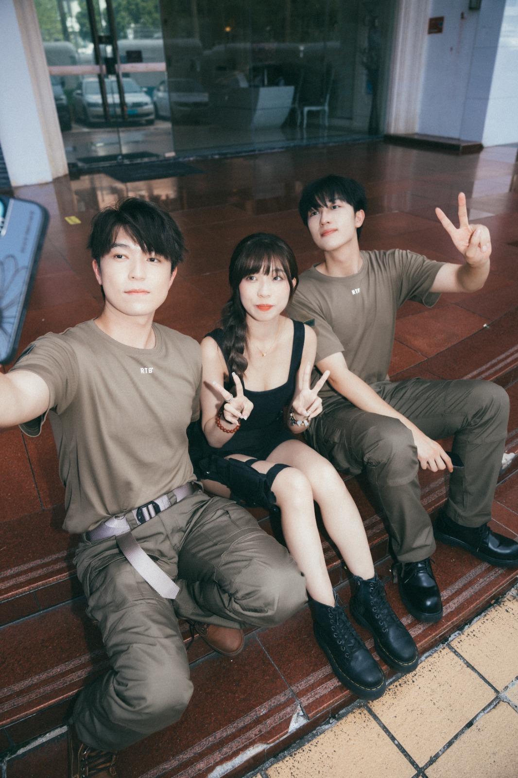 網絡節目《嘆世界突擊隊》隊員曾錦燊、張芷桐、何鴻樂