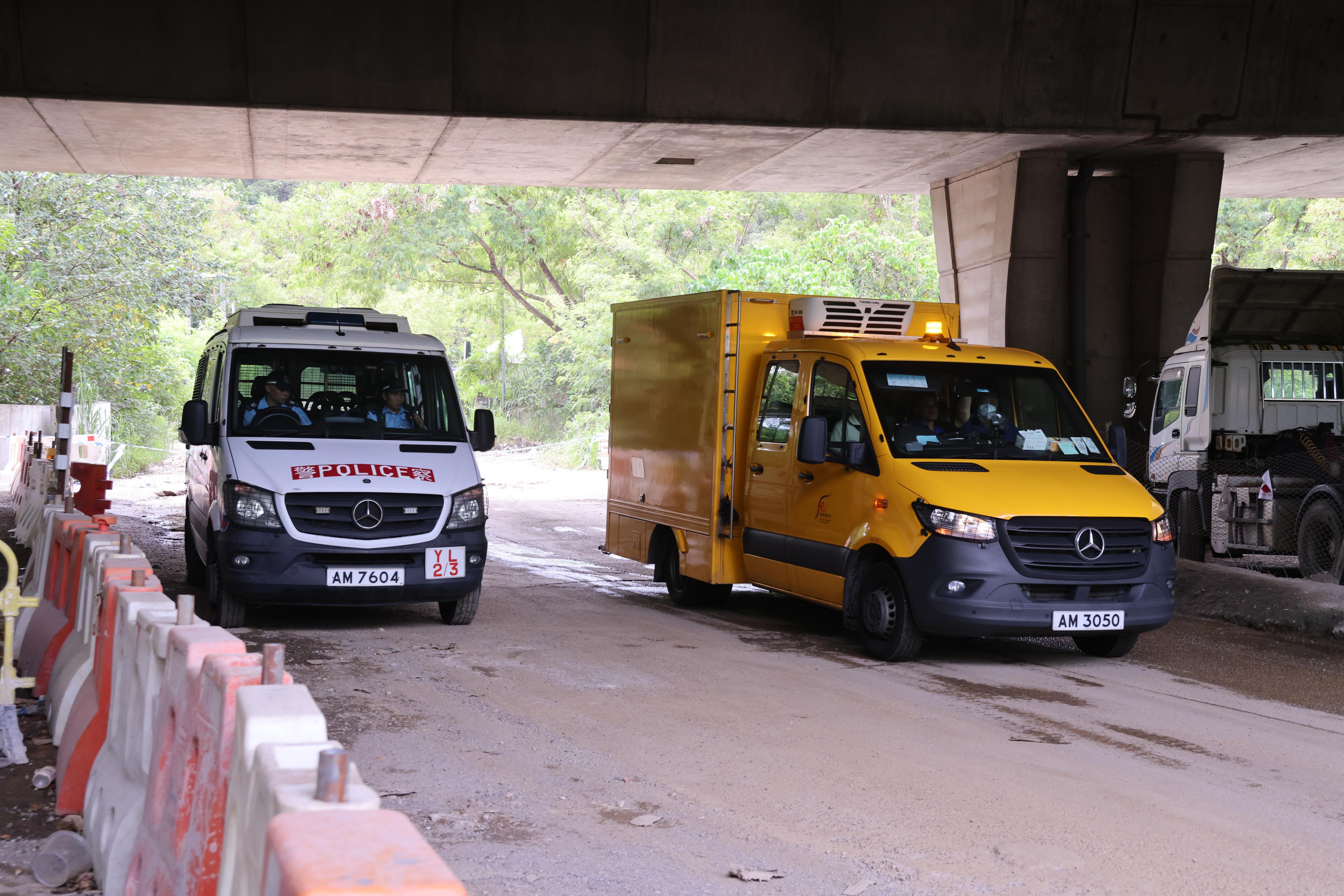 警方繼續調查屯門亦園路附近一名男子昏迷倒卧橋底,其後證實死亡的案件,現列作謀殺案處理。