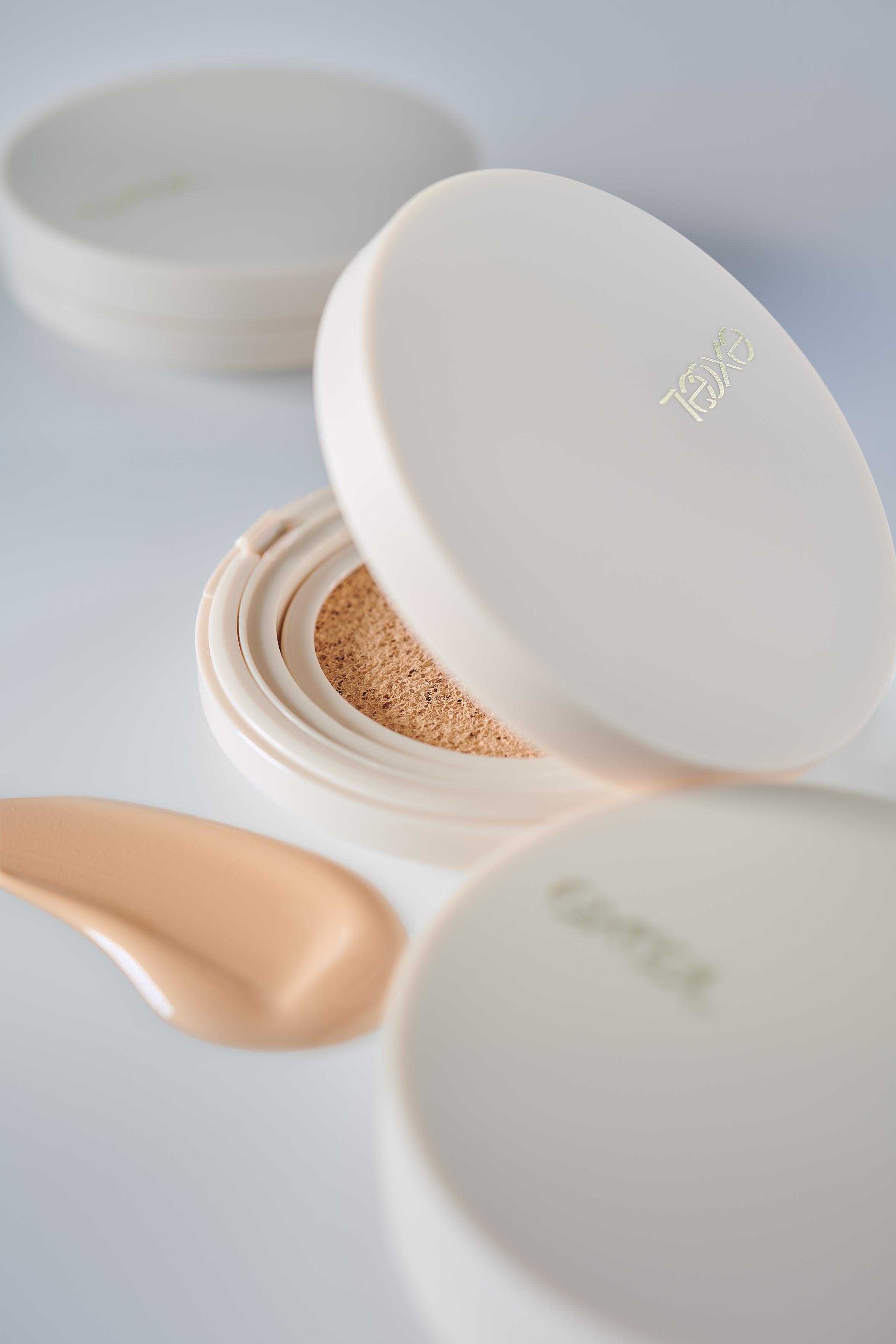 EXCEL 輕盈潤澤氣墊粉餅 $279/13g