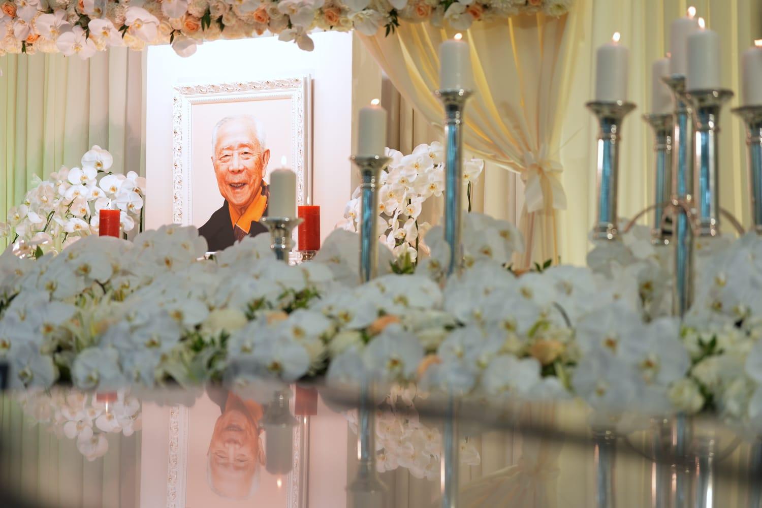 胡鴻烈於7月27日逝世,享壽105歲,今日在北角香港殯儀館設靈