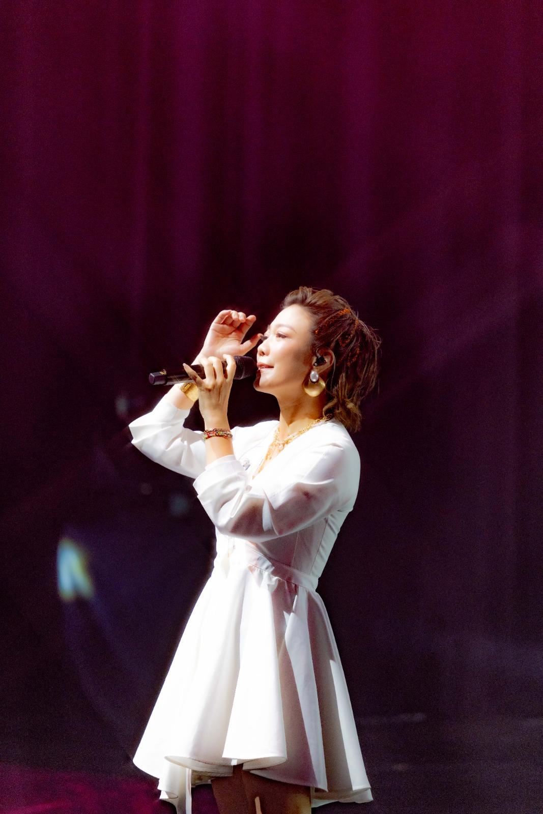 龍婷一連三晚在西九大盒舉行的「龍婷旅程 Story 音樂會」經已圓滿完成。