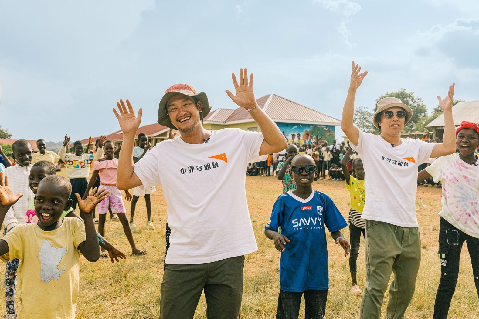 吳浩康及陳思捷與難民孩子合拍《This Little Light Of Mine》MV,現場氣氛澎湃。