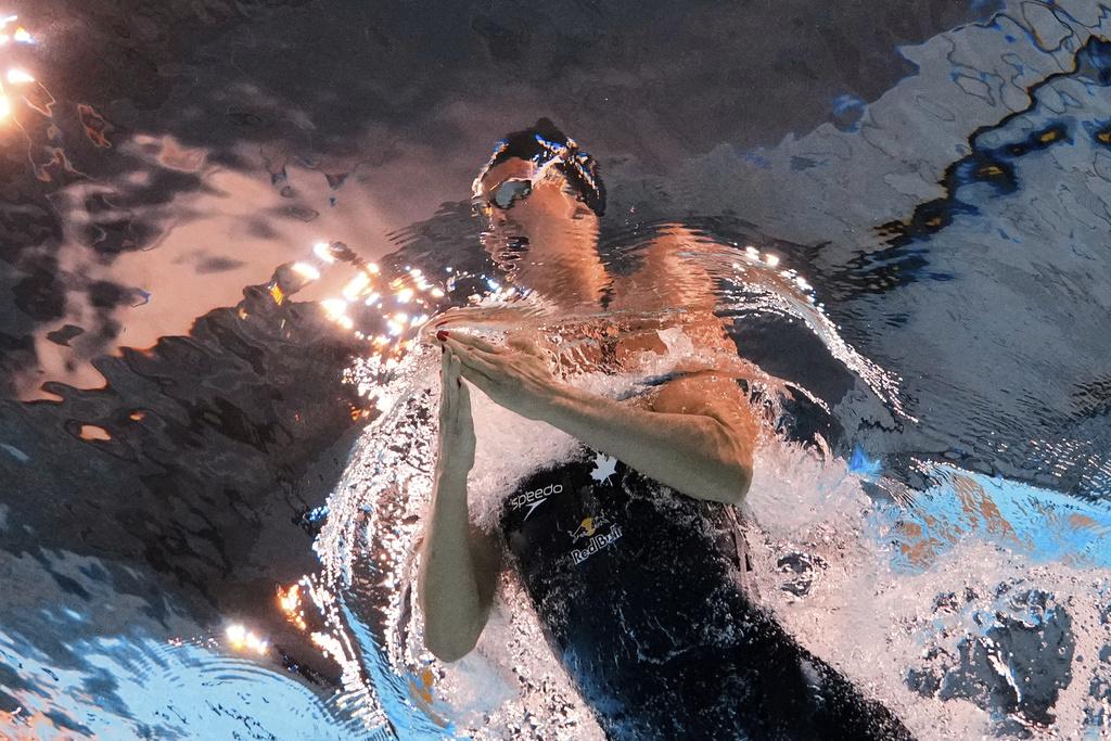 加拿大美女麥堅杜舒(Summer McIntosh)在世界游泳錦標賽獨取4金。(美聯社)