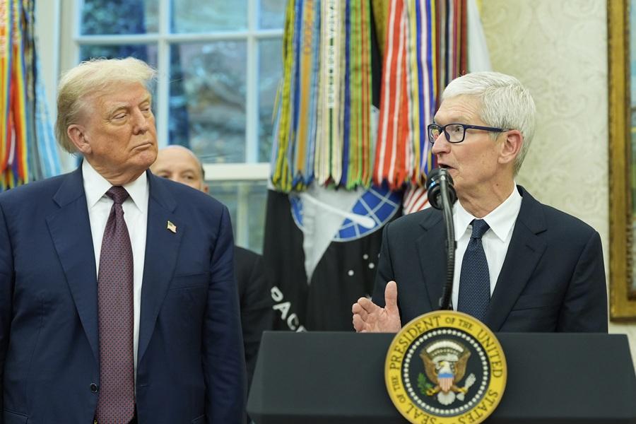 庫克宣布加碼1000億美元投資 特朗普:蘋果正搬回美國|特朗普關稅戰