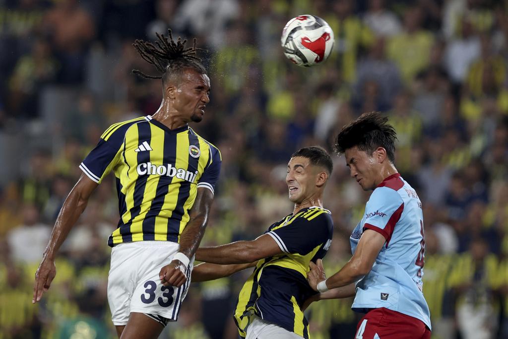 費倫巴治5:2贏飛燕諾。(美聯社)