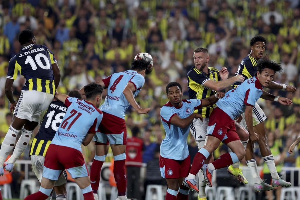 費倫巴治5:2贏飛燕諾。(美聯社)