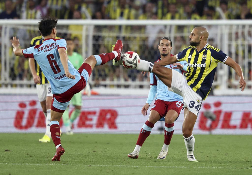 費倫巴治5:2贏飛燕諾。(美聯社)