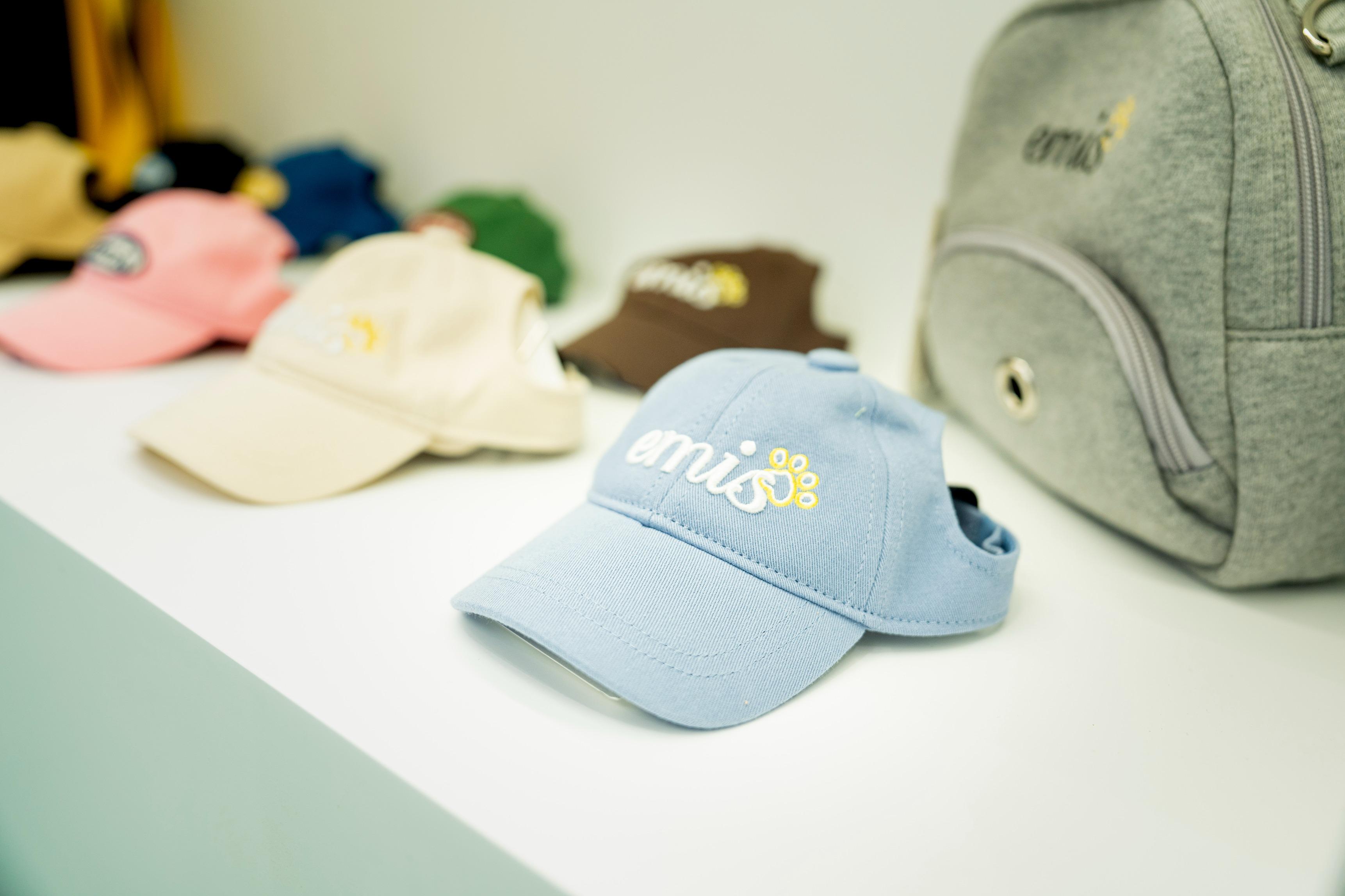 emis新店有多款全新春夏款式。