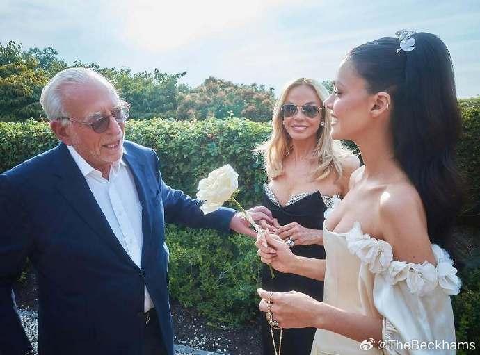 身家估值17億英鎊的Nelson Peltz,表現得十分高興。