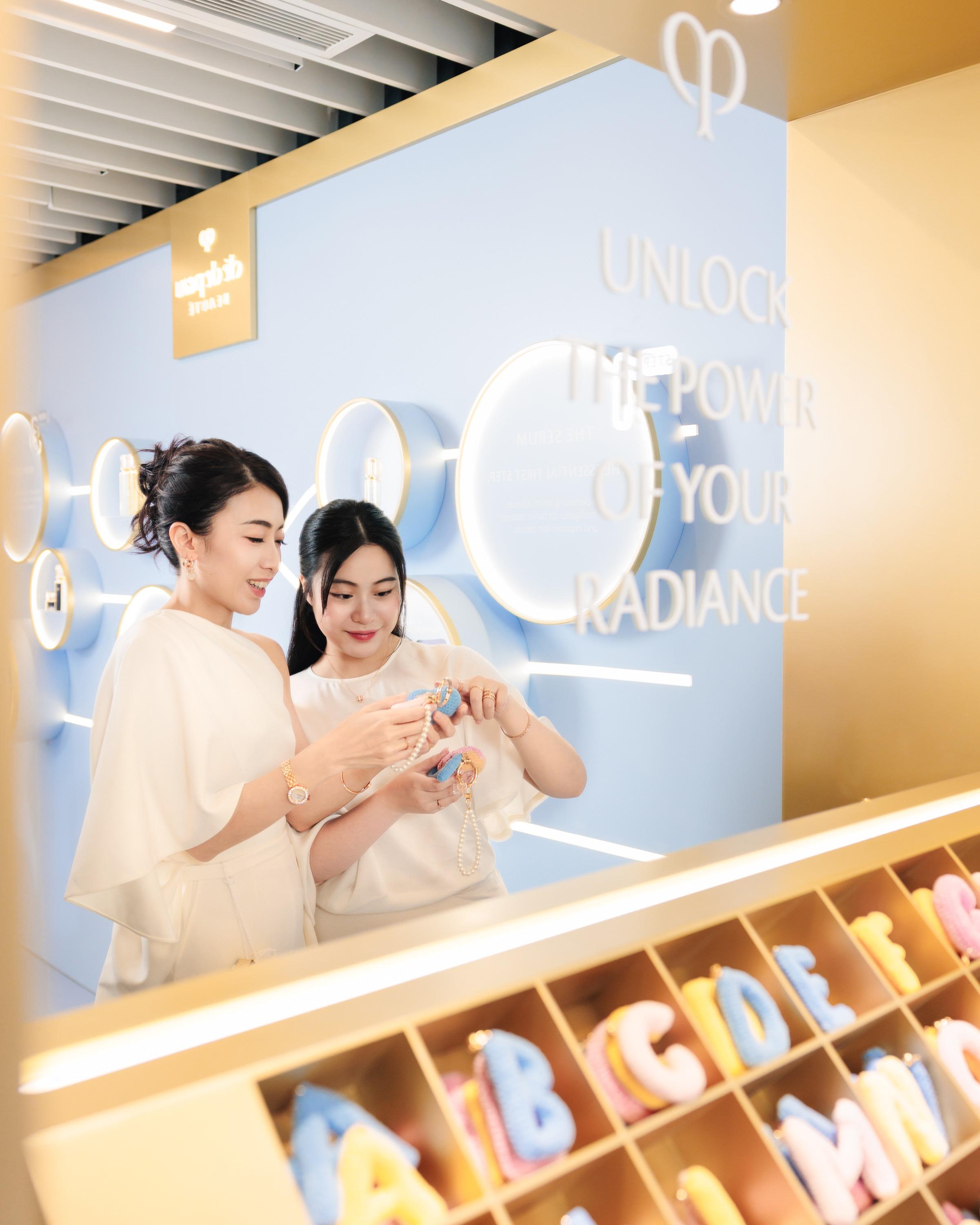 製作專屬鉑鑽鈎織吊飾