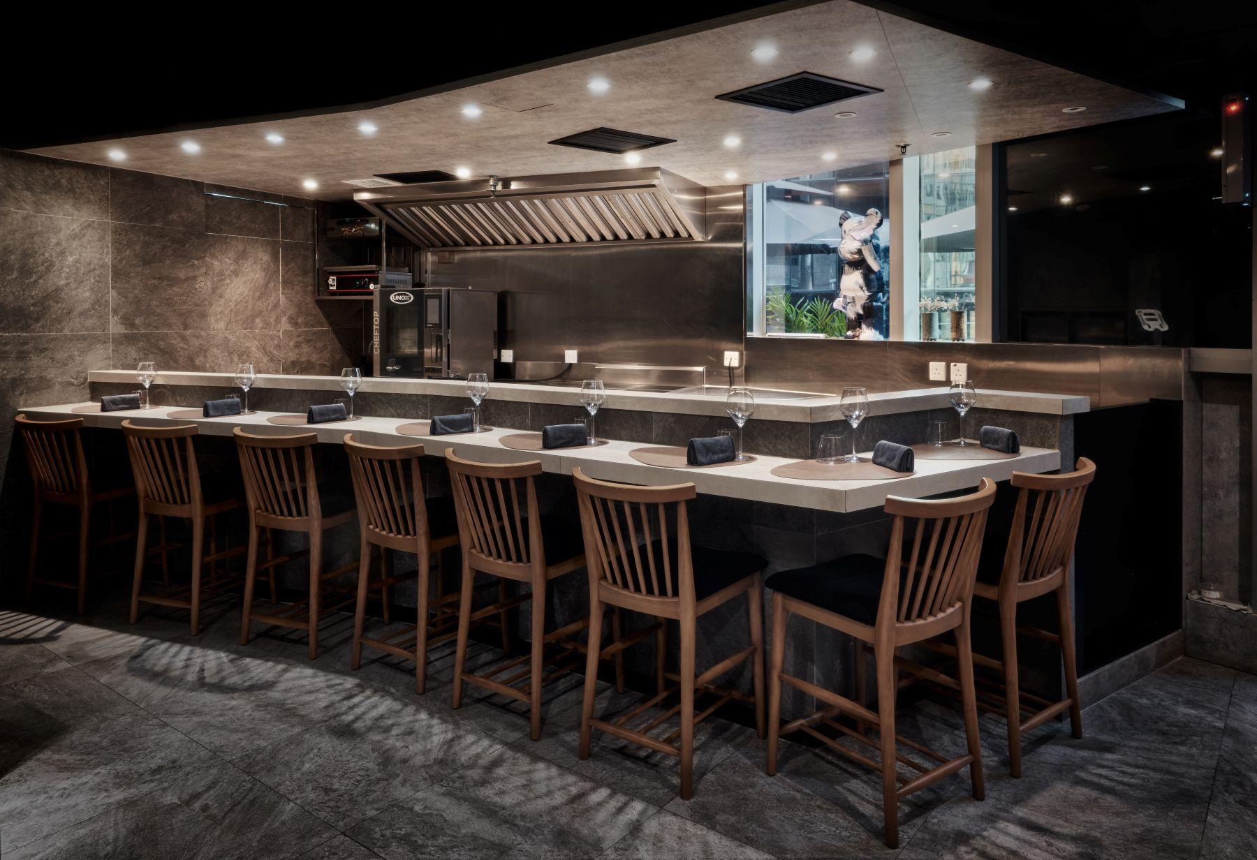 每場晚宴僅限8位賓客。