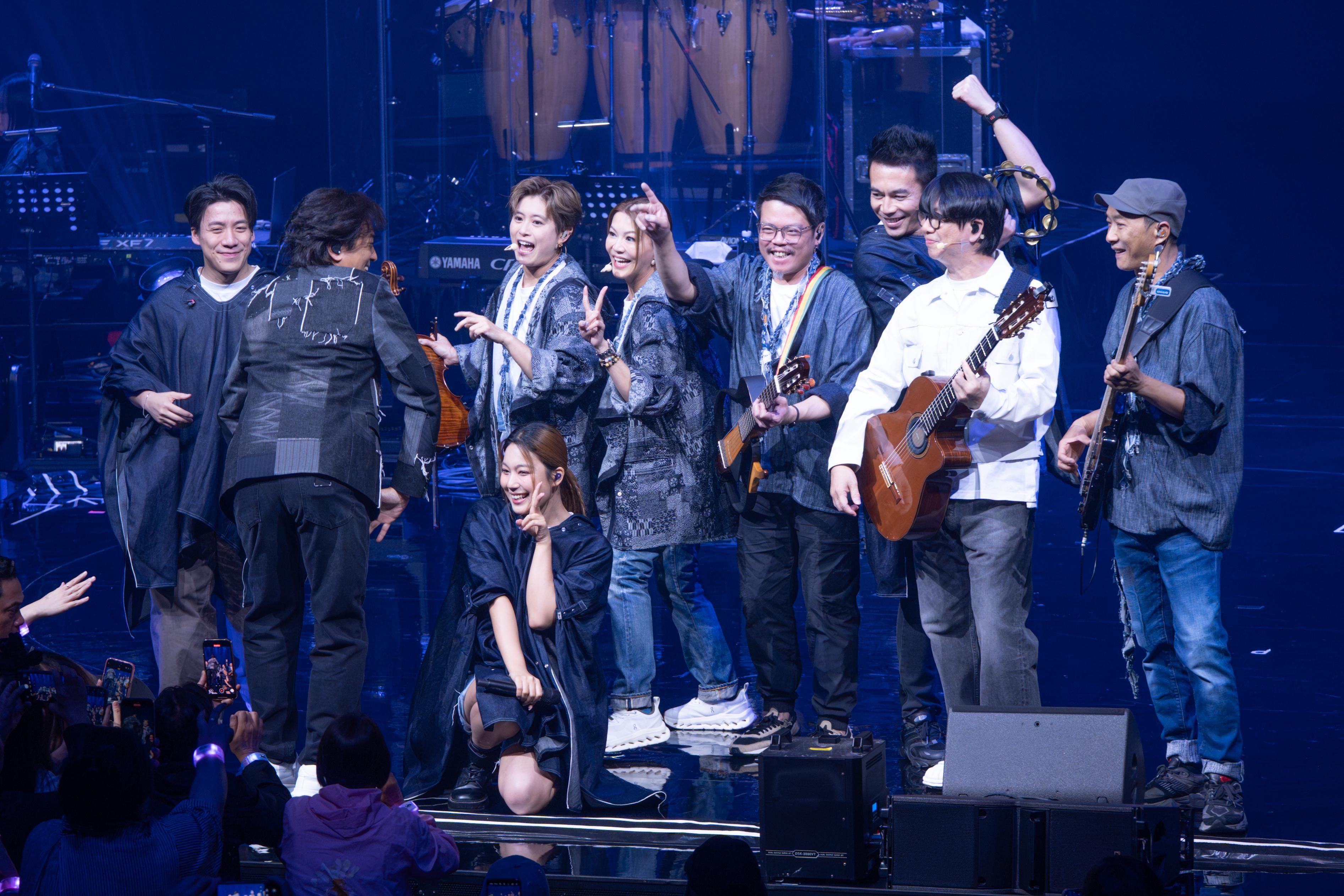 鄭伊健帶住小師妹黃淑蔓與音樂總監陳光榮的音樂團隊到澳門開show。