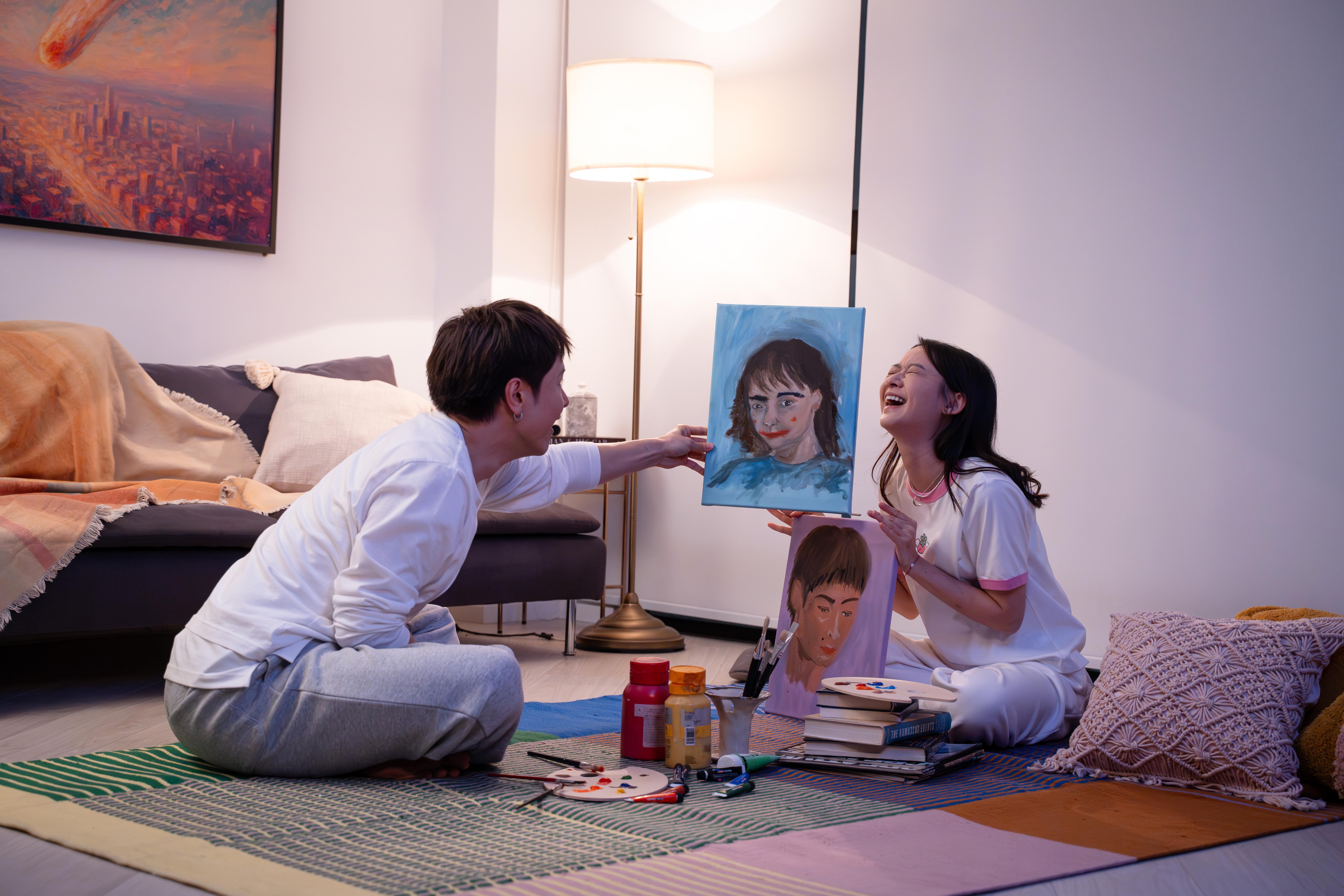 陳健安在今次《沒有時間》的MV中被Regen狠飛。