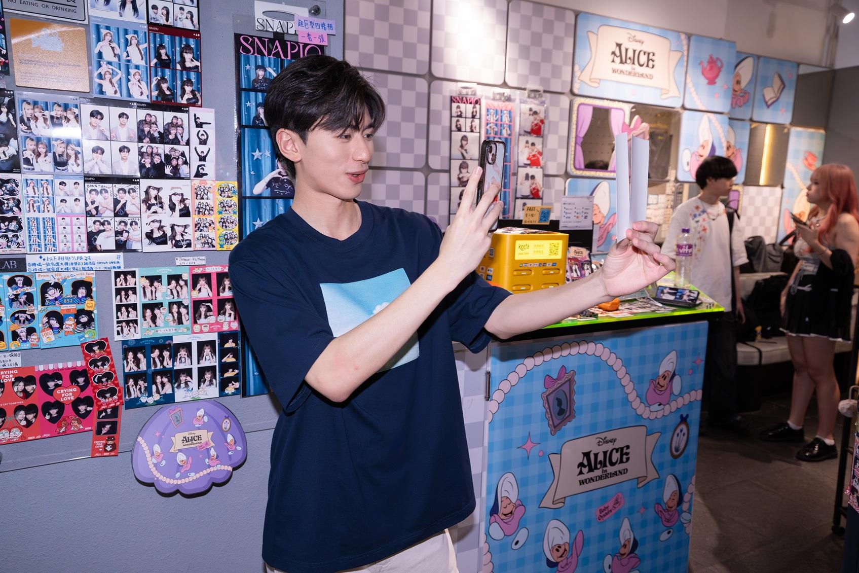 楊煜謙將於9月2號23歲生日,fans為他準備生日應援自拍相框。