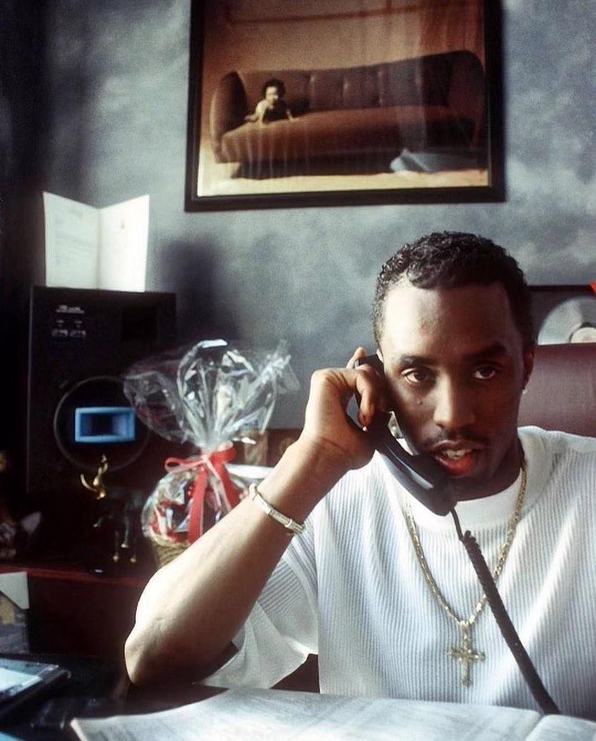 Diddy上月因兩項涉及賣淫、人口販運罪名被定罪,他的團隊迅速與白宮商討赦免事宜。