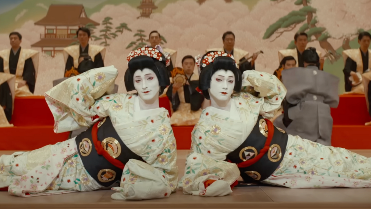 《國寶》熱度持續燃燒,造就了一時無兩的社會現象。