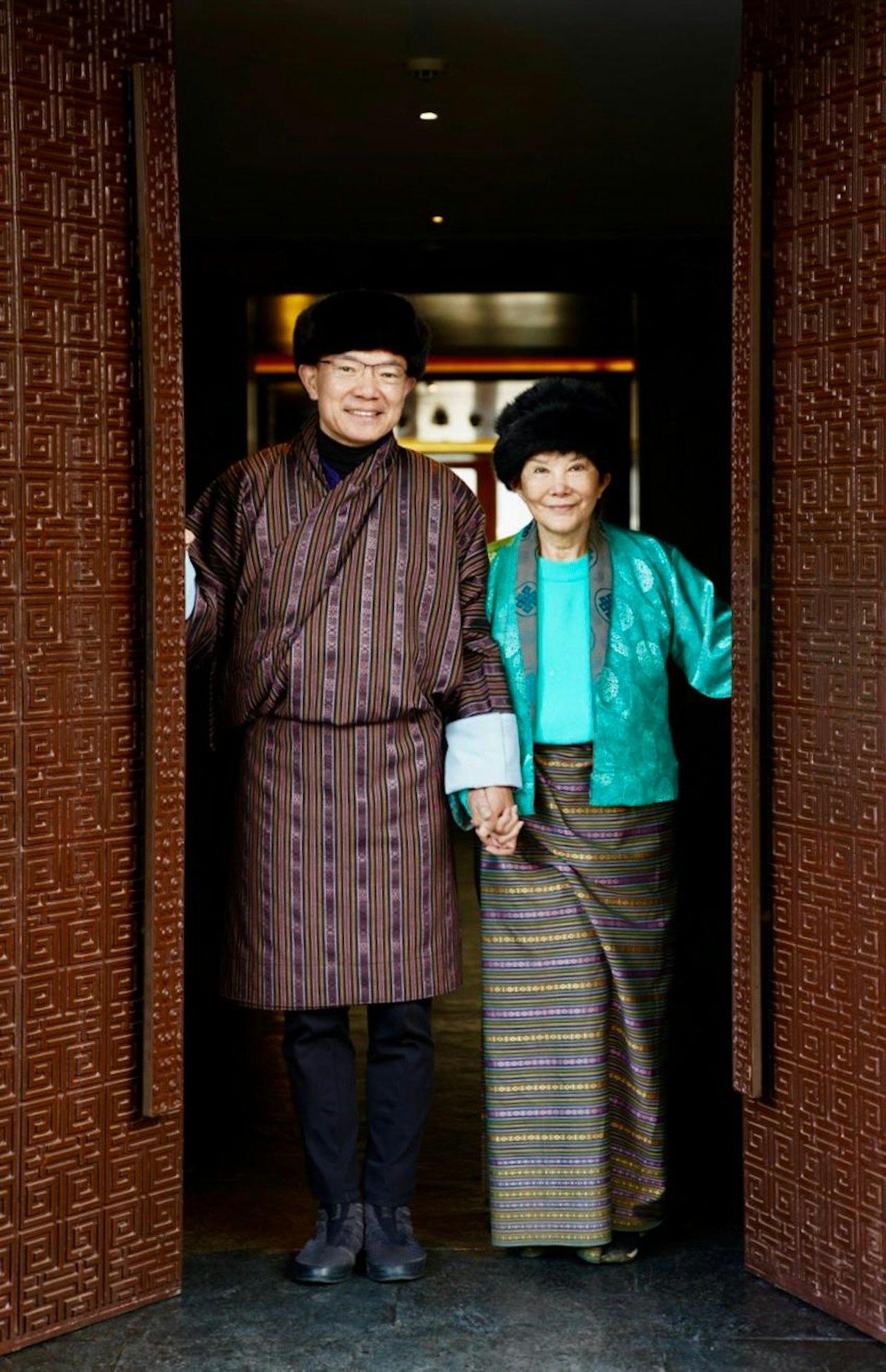 白姐姐與老公謝偉俊非常恩愛幸福!