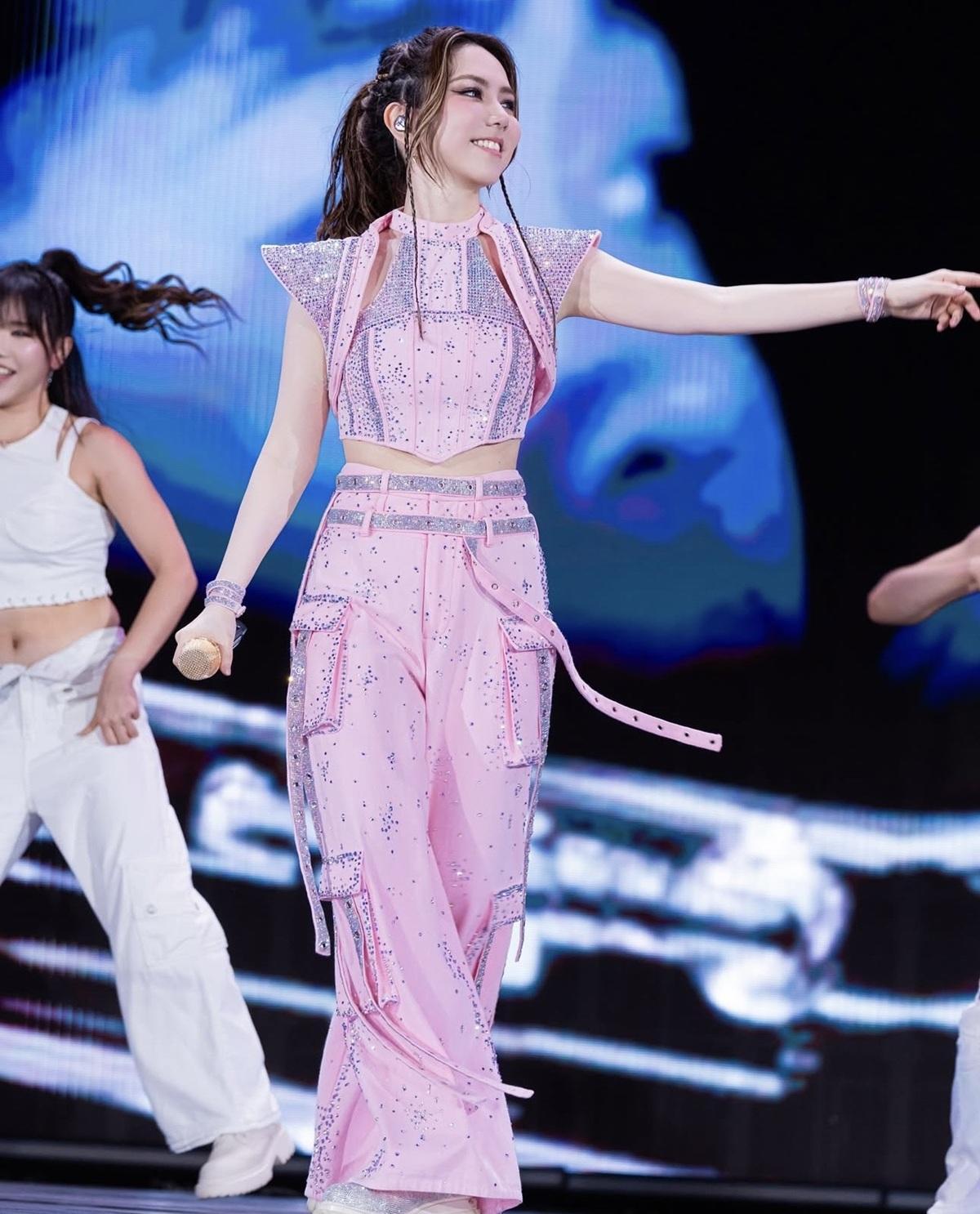 鄧紫棋G.E.M世界巡演總票房突破4億美元,成為有史以來女歌手票房第四高。(資料圖片)