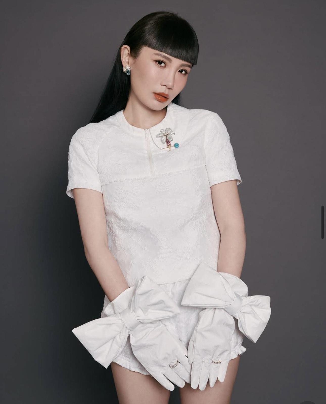 魏如萱認愛5日即掐三角戀 。