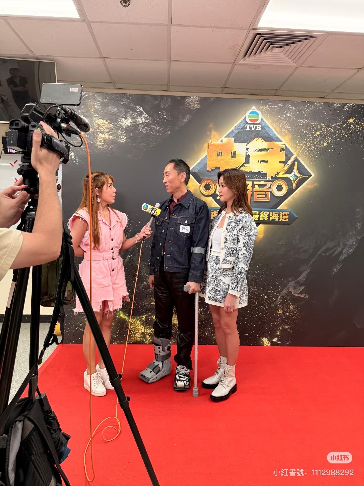 鄔友正表示早前日日去練歌,被指不務正業 。