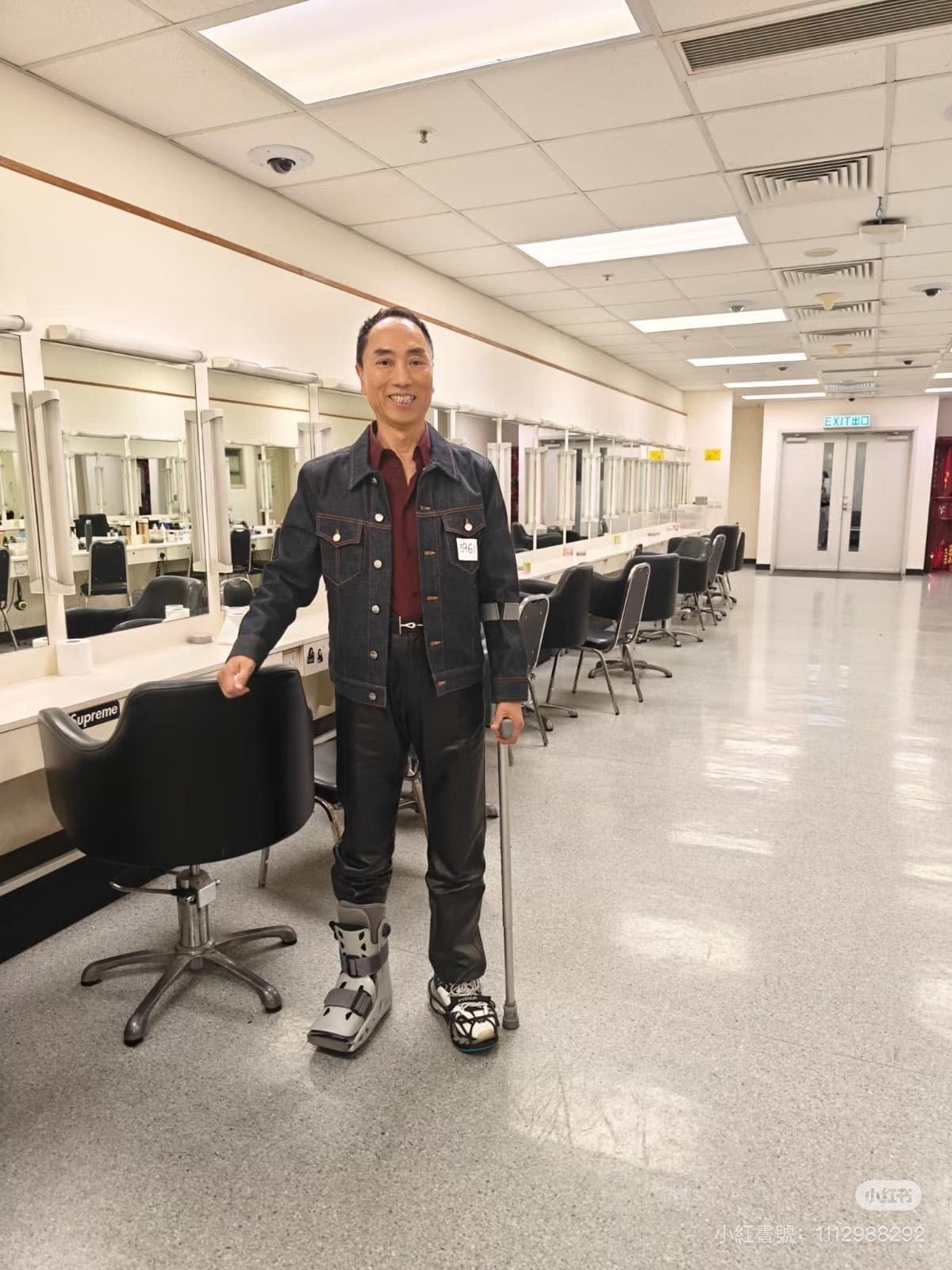 71歲鄔友正現身《中年4》海選。