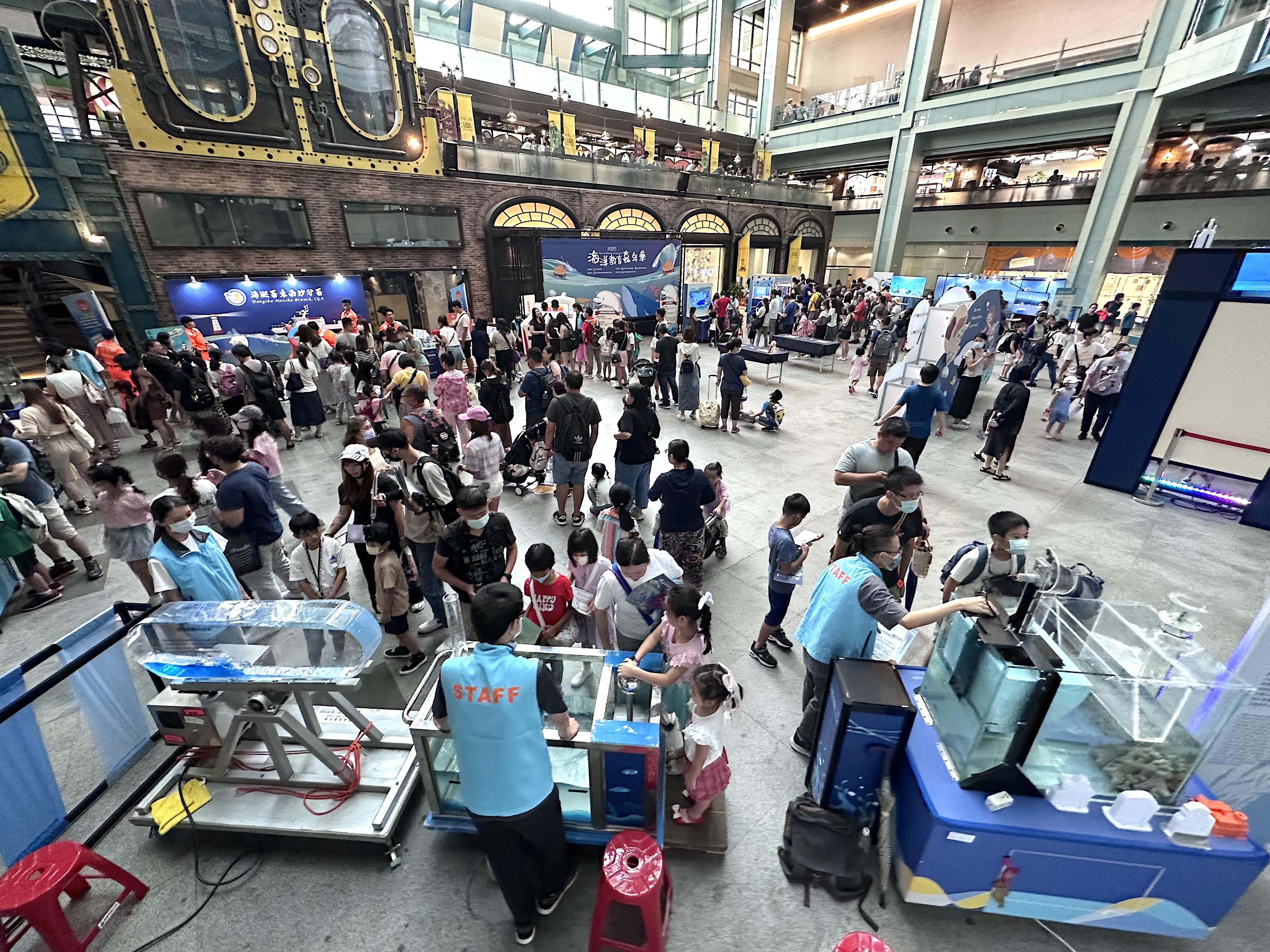 假日經常有大型展特展舉行,還有大量免費遊戲攤。