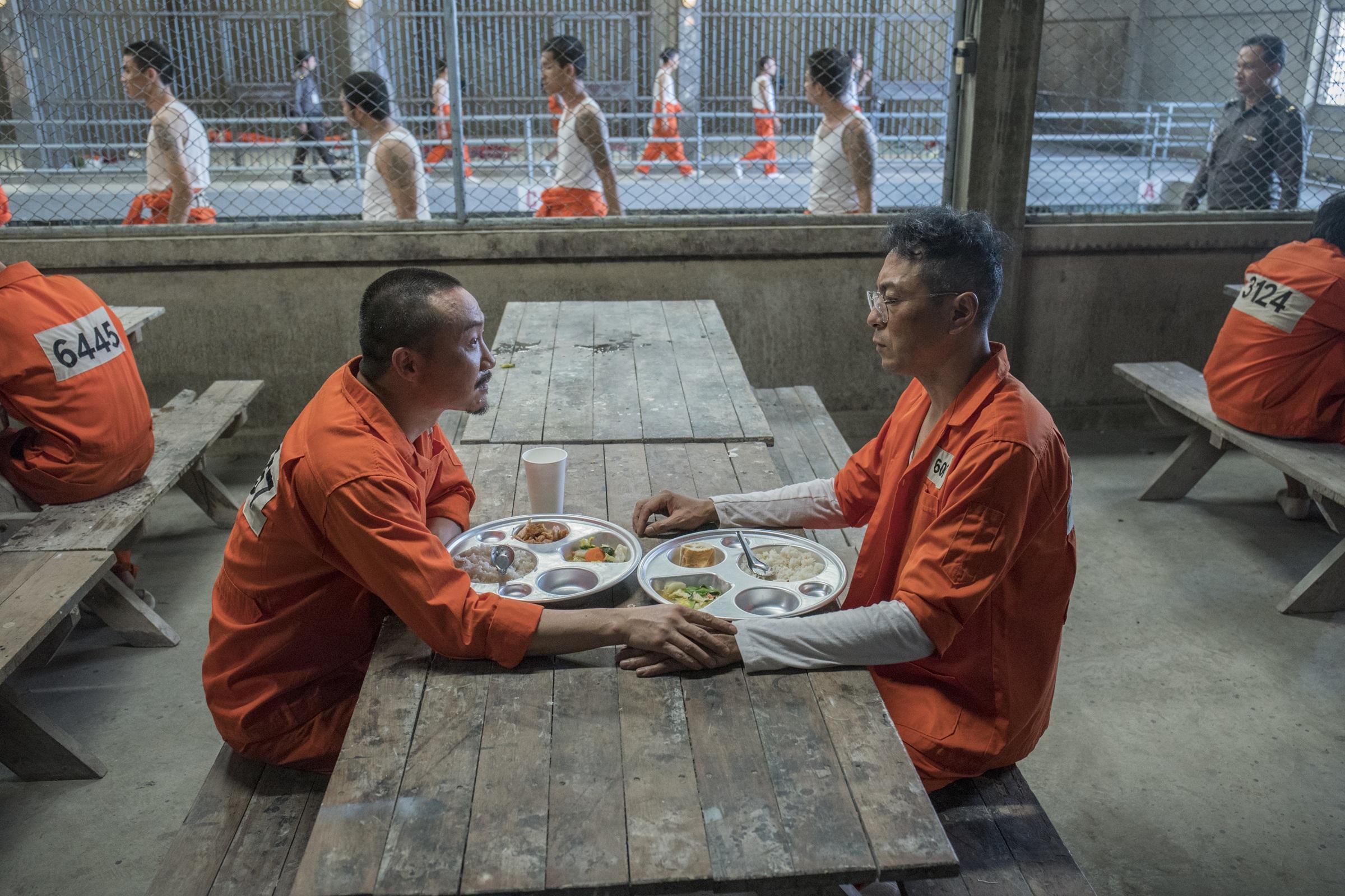 姜皓文在《阿龍》姜皓文在《阿龍》與鄭中基有不少對手戲,被對方一句「對不起」搞到雙眼通紅。