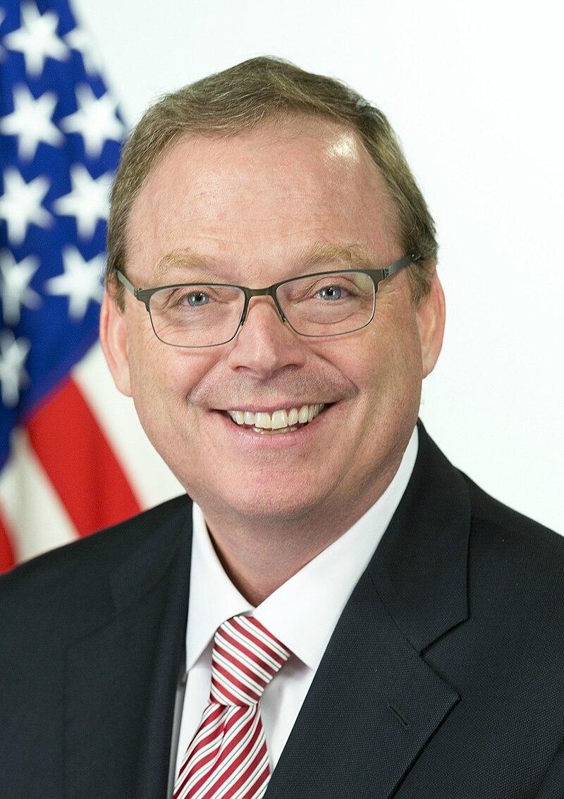 現任白宮經濟顧問哈塞特(Kevin Hassett)主張特朗普有權開除鮑威爾。(WIKI網圖)