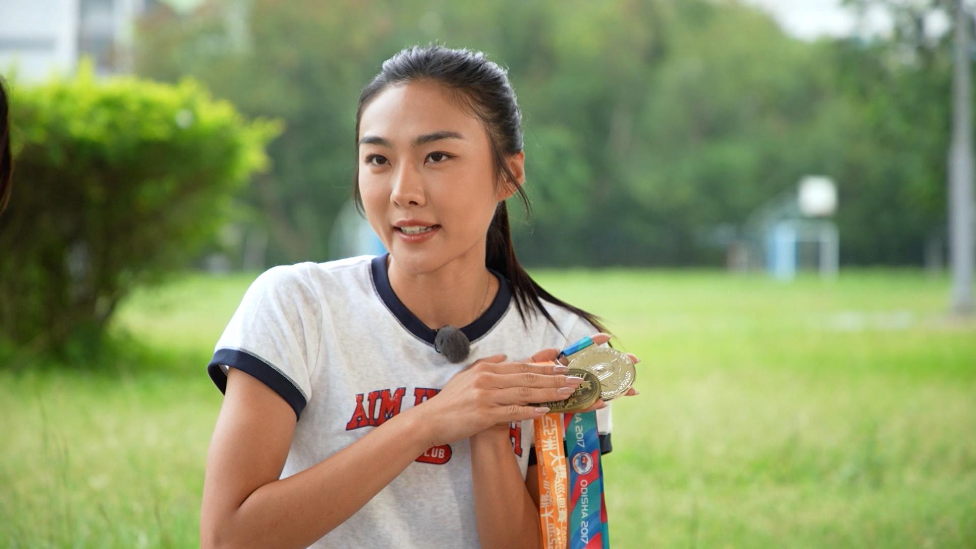 楊文蔚曾經在跳舞與跳高之間二揀一,最後她選擇了跳高。