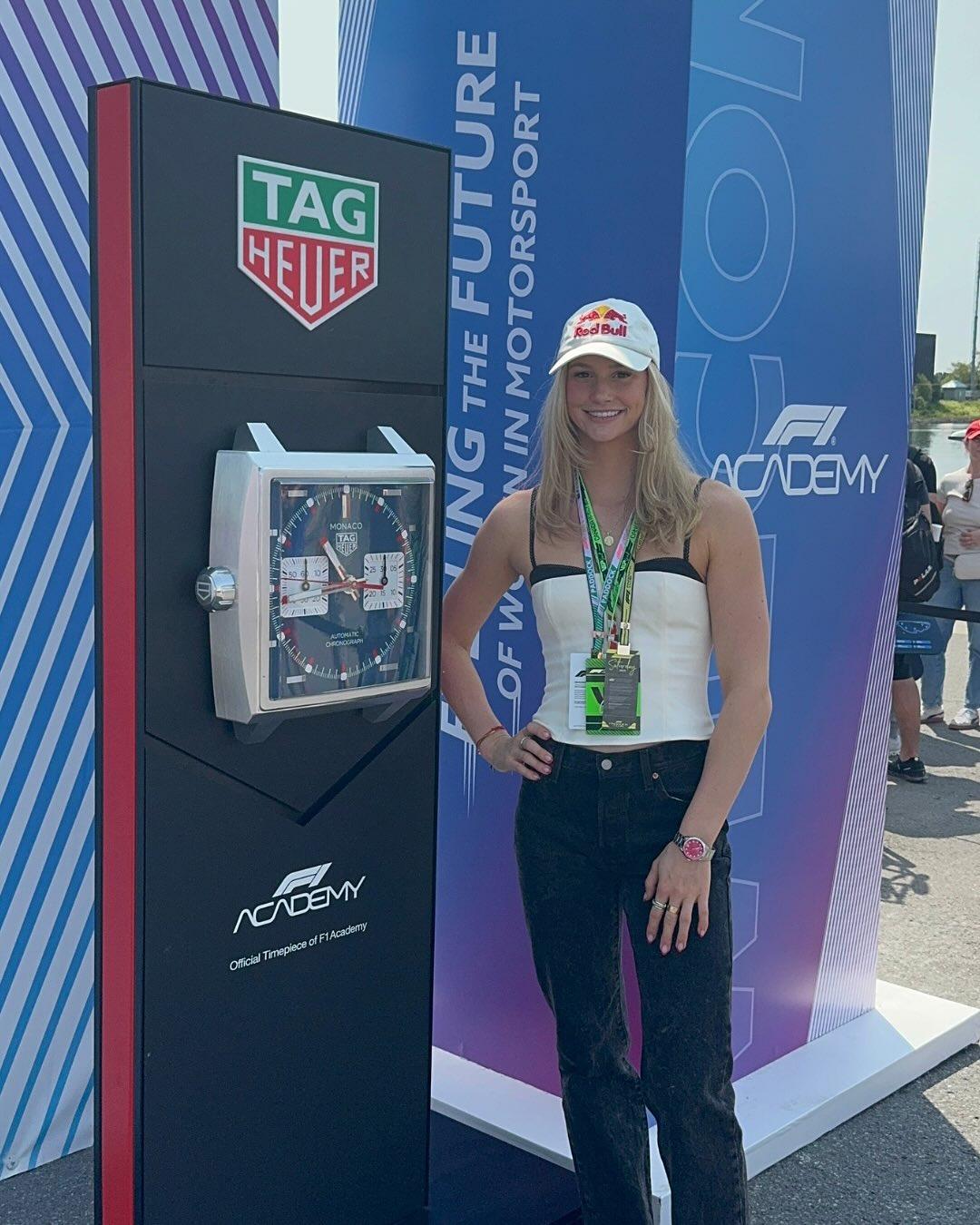 加拿大泳手麥堅杜舒(Summer McIntosh)在IGFollowers達43.6萬。