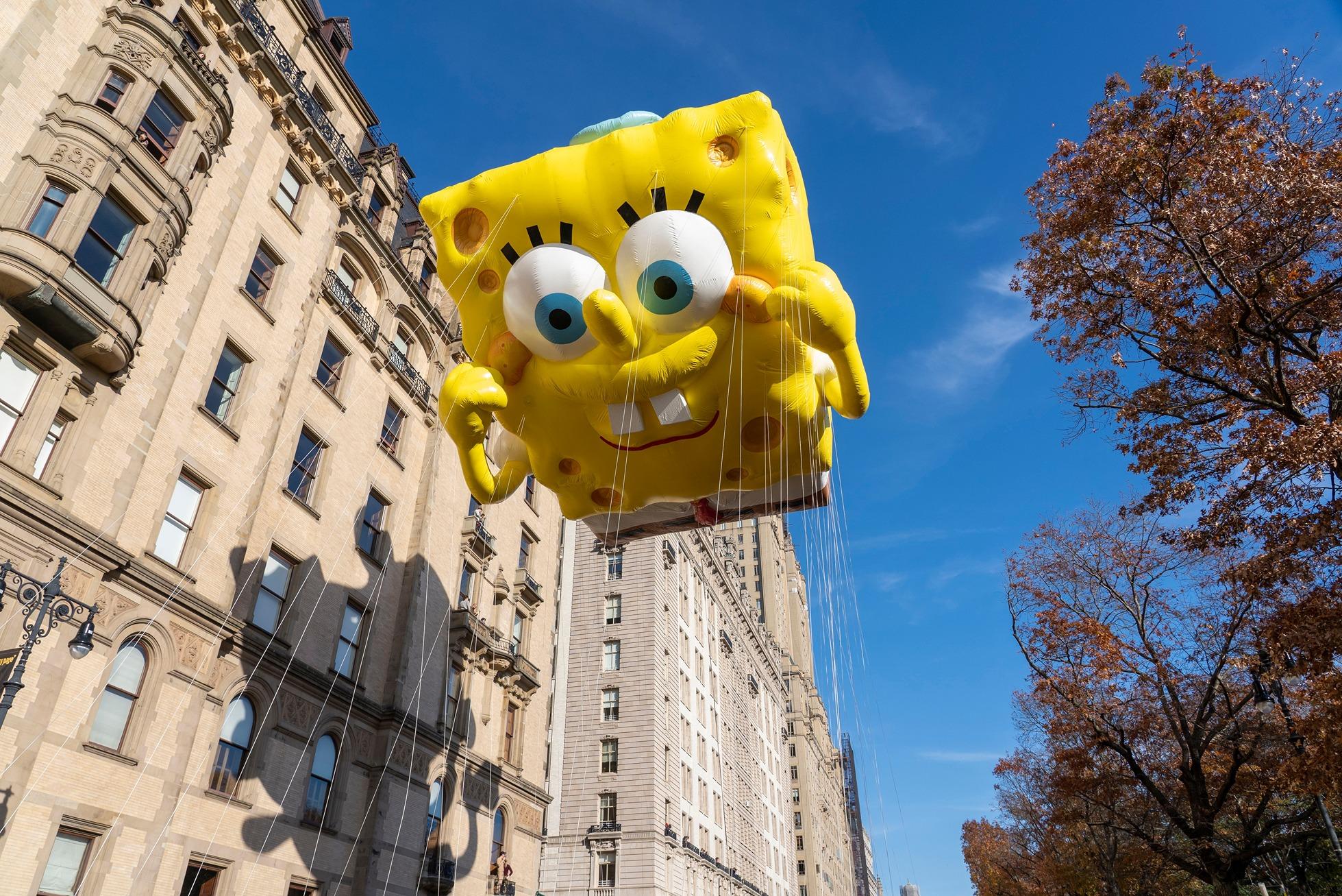 Merry Balloon 聖誕登場,成為香港首個大型卡通氫氣球巡遊。