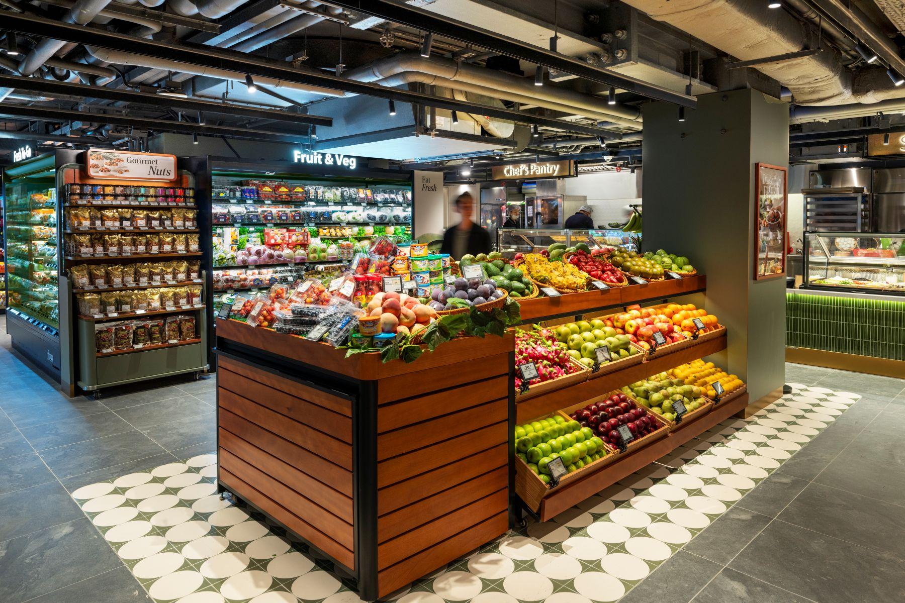 新店逾7,000呎,搜羅近7,000款環球精選美饌、矜貴酒釀及即食美食。